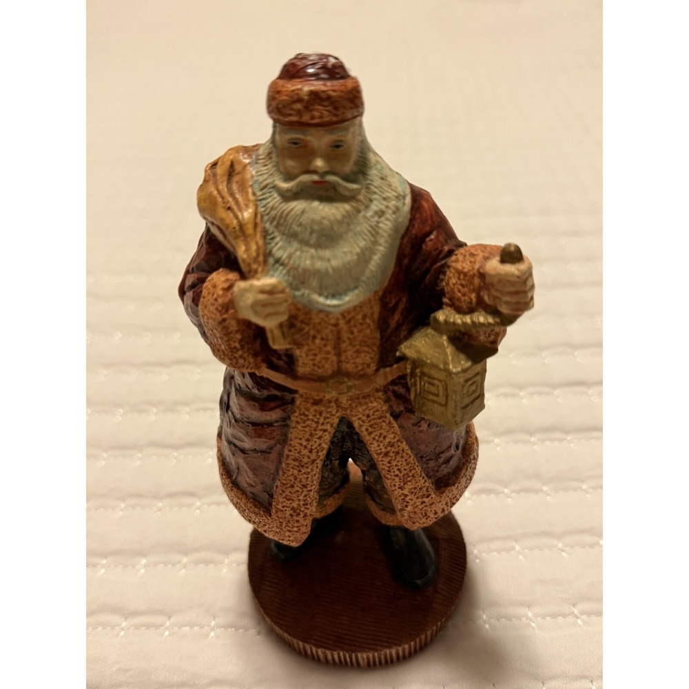 Vintage Old World Santa Figurine Resin 6.5 Inches *BEAUTIFUL*